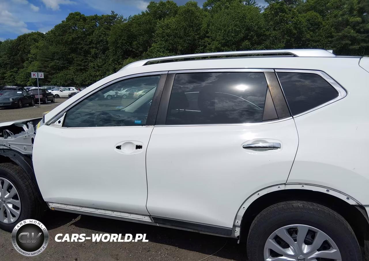 2017 Nissan Rogue S VIN:KNMAT2MVXHP519914 - 15