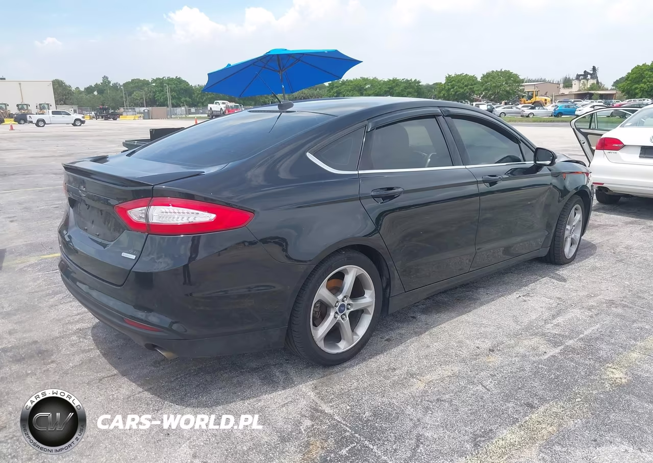 2015 Ford Fusion Se VIN:1FA6P0HD7F5120232 - 4