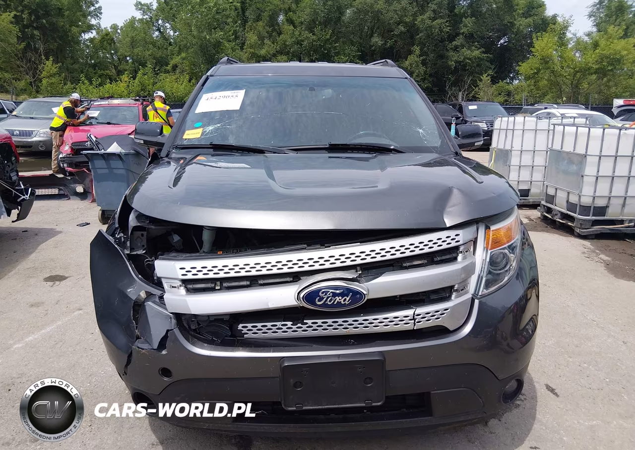2015 Ford Explorer Xlt VIN:1FM5K8D87FGB10960 - 12