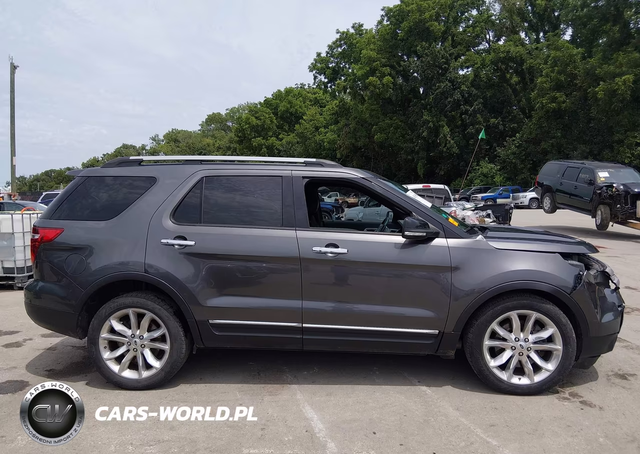 2015 Ford Explorer Xlt VIN:1FM5K8D87FGB10960 - 13