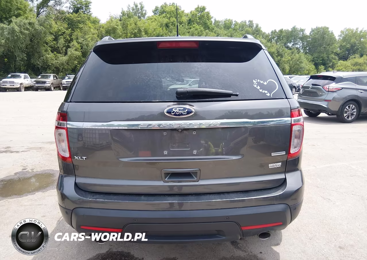 2015 Ford Explorer Xlt VIN:1FM5K8D87FGB10960 - 16