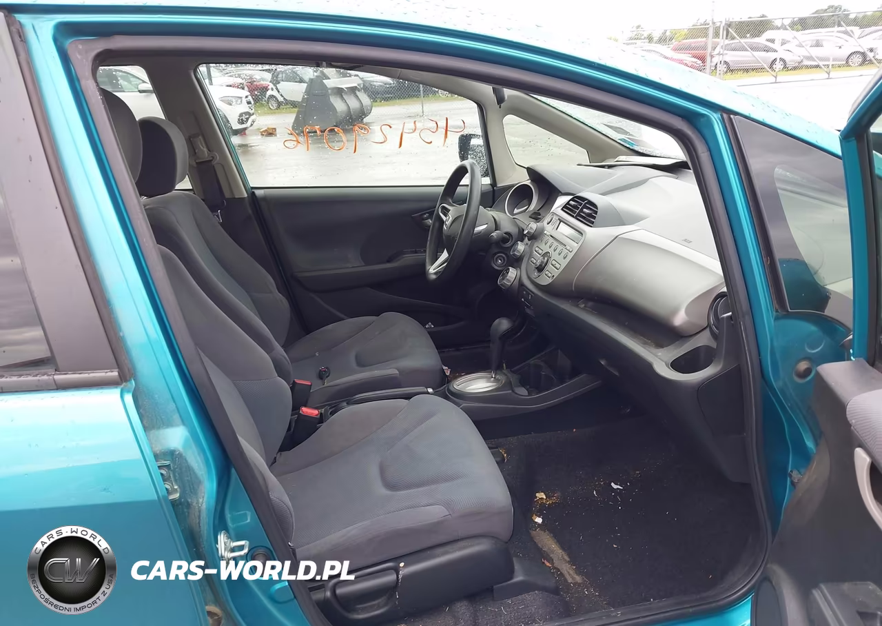 2012 Honda Fit VIN:JHMGE8H31CC002998 - 5