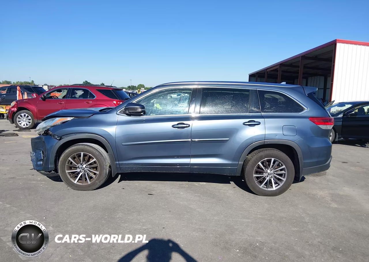 2017 Toyota Highlander Xle VIN:5TDJZRFH1HS394192 - 14