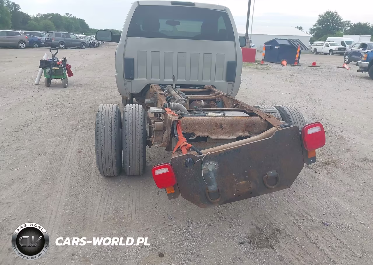 2003 GMC Sierra 3500 Chassis Sle VIN:1GDJK34U03E239774 - 11