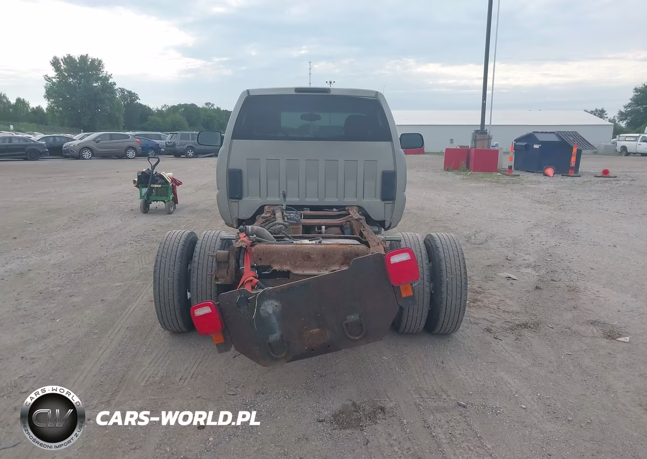 2003 GMC Sierra 3500 Chassis Sle VIN:1GDJK34U03E239774 - 15