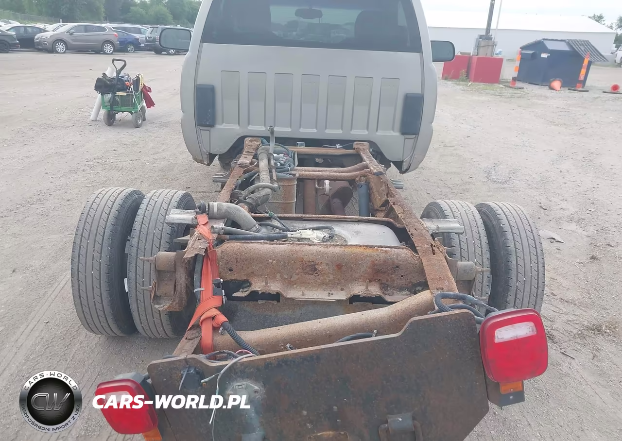 2003 GMC Sierra 3500 Chassis Sle VIN:1GDJK34U03E239774 - 6