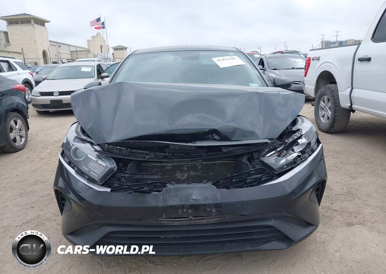 2024 Kia Forte Lx VIN:3KPF24AD0RE814327 - 12