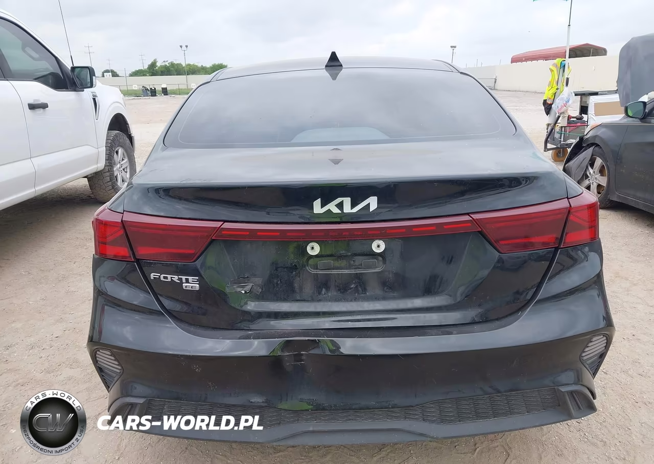 2024 Kia Forte Lx VIN:3KPF24AD0RE814327 - 16