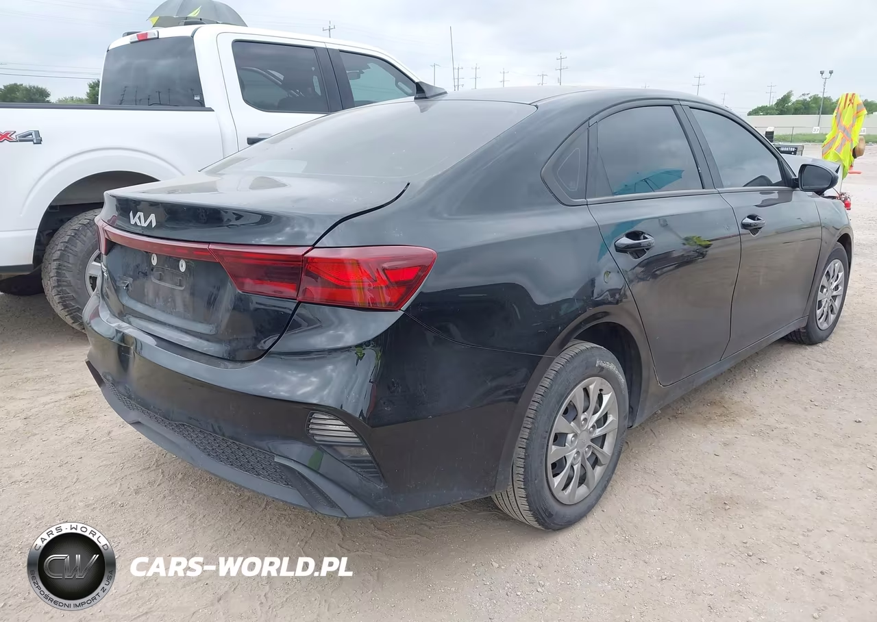 2024 Kia Forte Lx VIN:3KPF24AD0RE814327 - 4