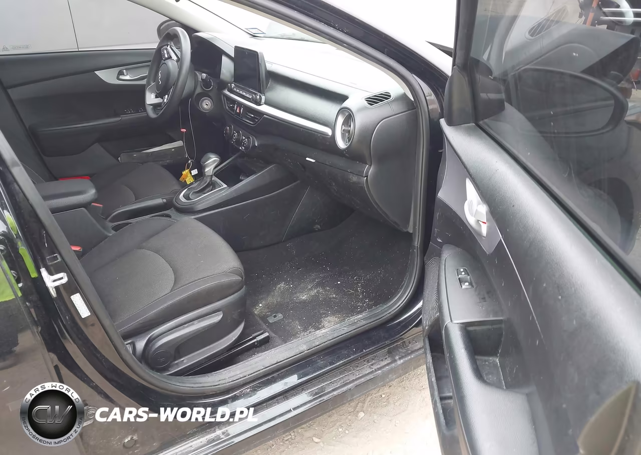 2024 Kia Forte Lx VIN:3KPF24AD0RE814327 - 5