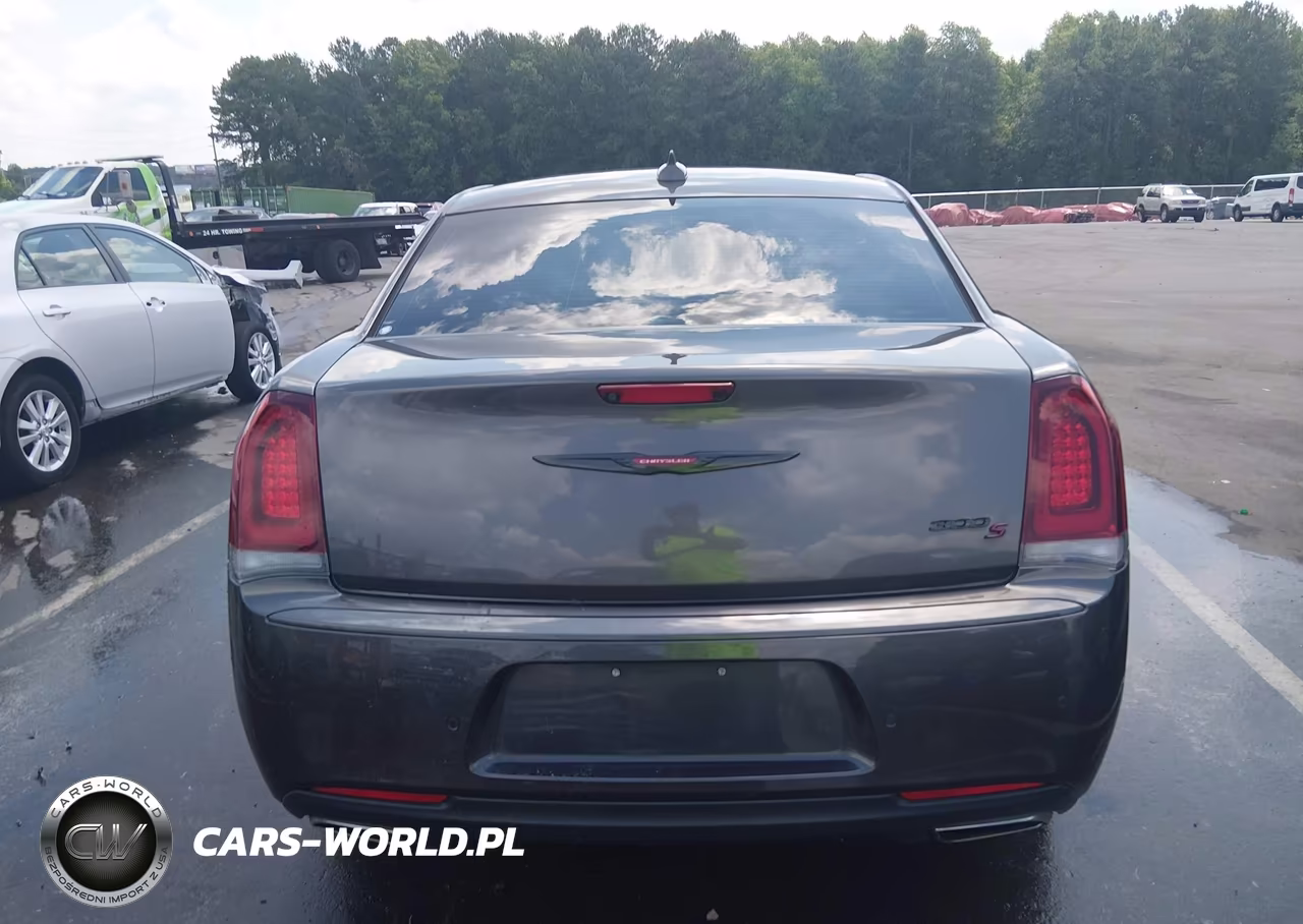2021 Chrysler 300 300S VIN:2C3CCABG3MH626393 - 17