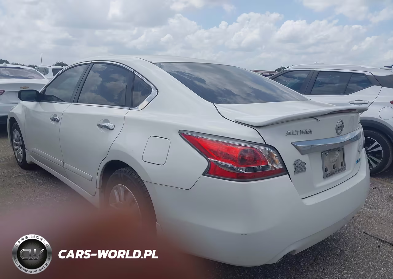 2014 Nissan Altima 2.5 S VIN:1N4AL3AP7EN217361 - 3