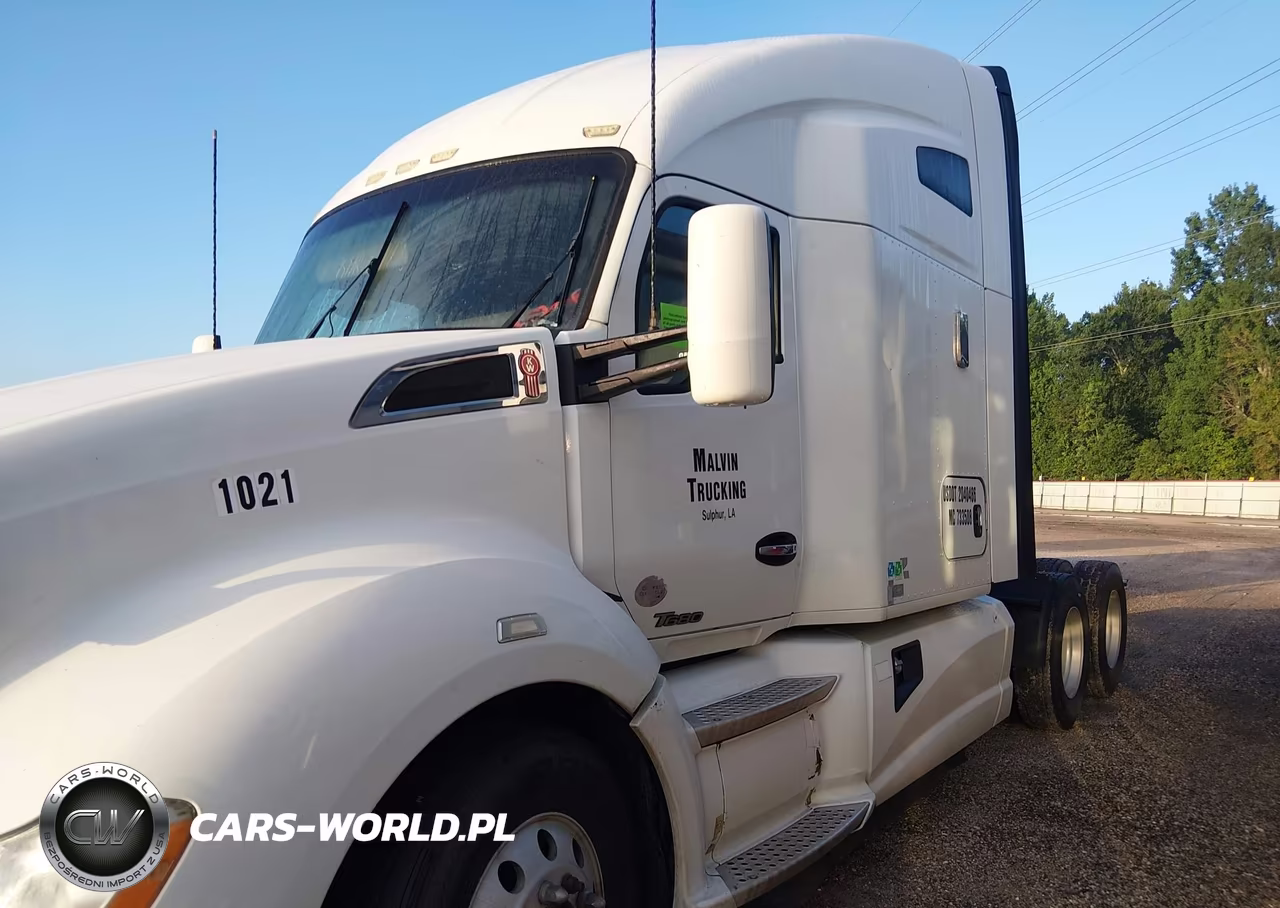 2017 Kenworth T680 VIN:1XKYDP9X6HJ148423 - 18