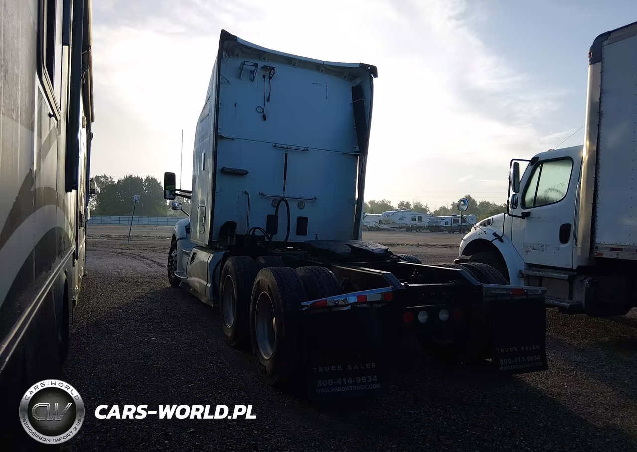2017 Kenworth T680 VIN:1XKYDP9X6HJ148423 - 3