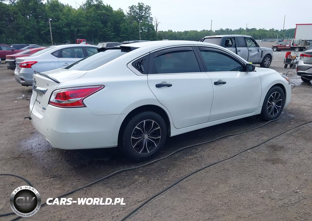 2013 Nissan Altima 2.5 S VIN:1N4AL3AP1DC904457 - 4