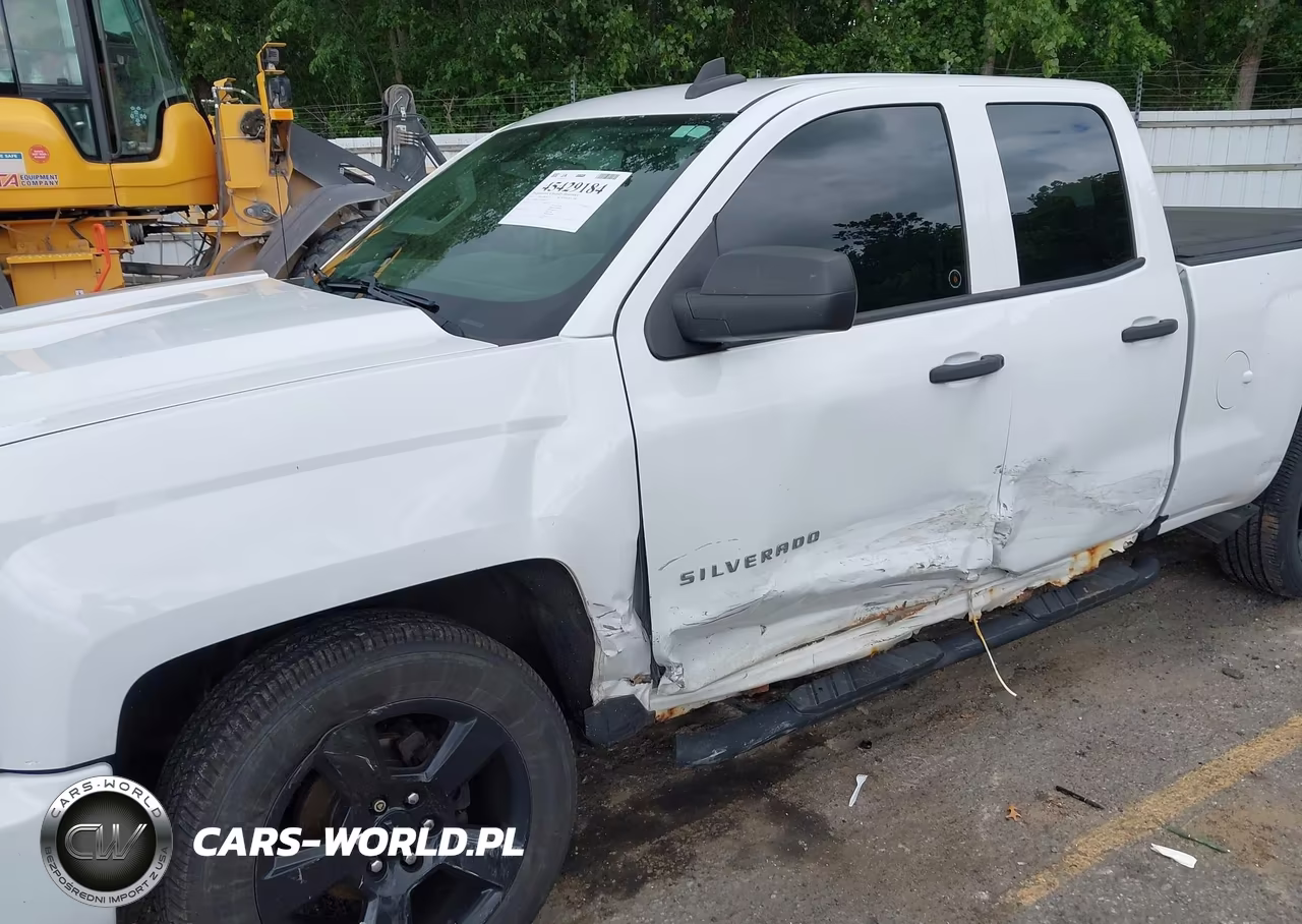 2017 Chevrolet Silverado 1500 Custom VIN:1GCVKPEC7HZ395085 - 6