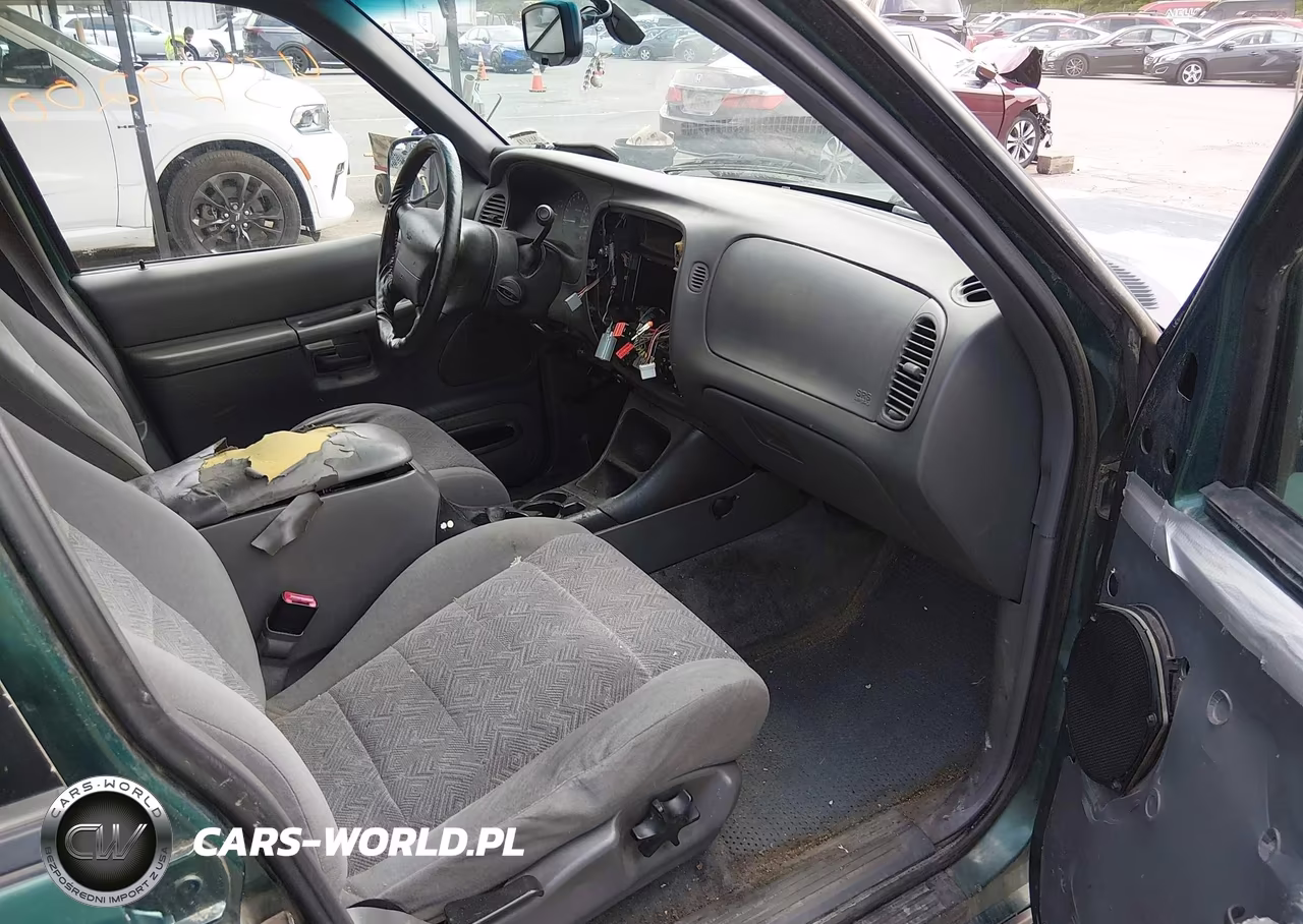 2001 Ford Explorer Xlt VIN:1FMZU83P91ZA37088 - 5
