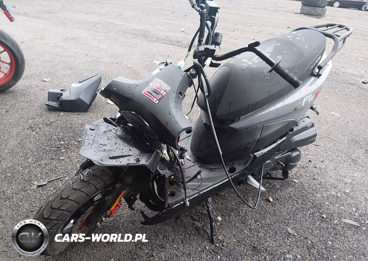 2025 Zhejiang Scooter VIN:HZ2TBCNF7S1018287 - 2