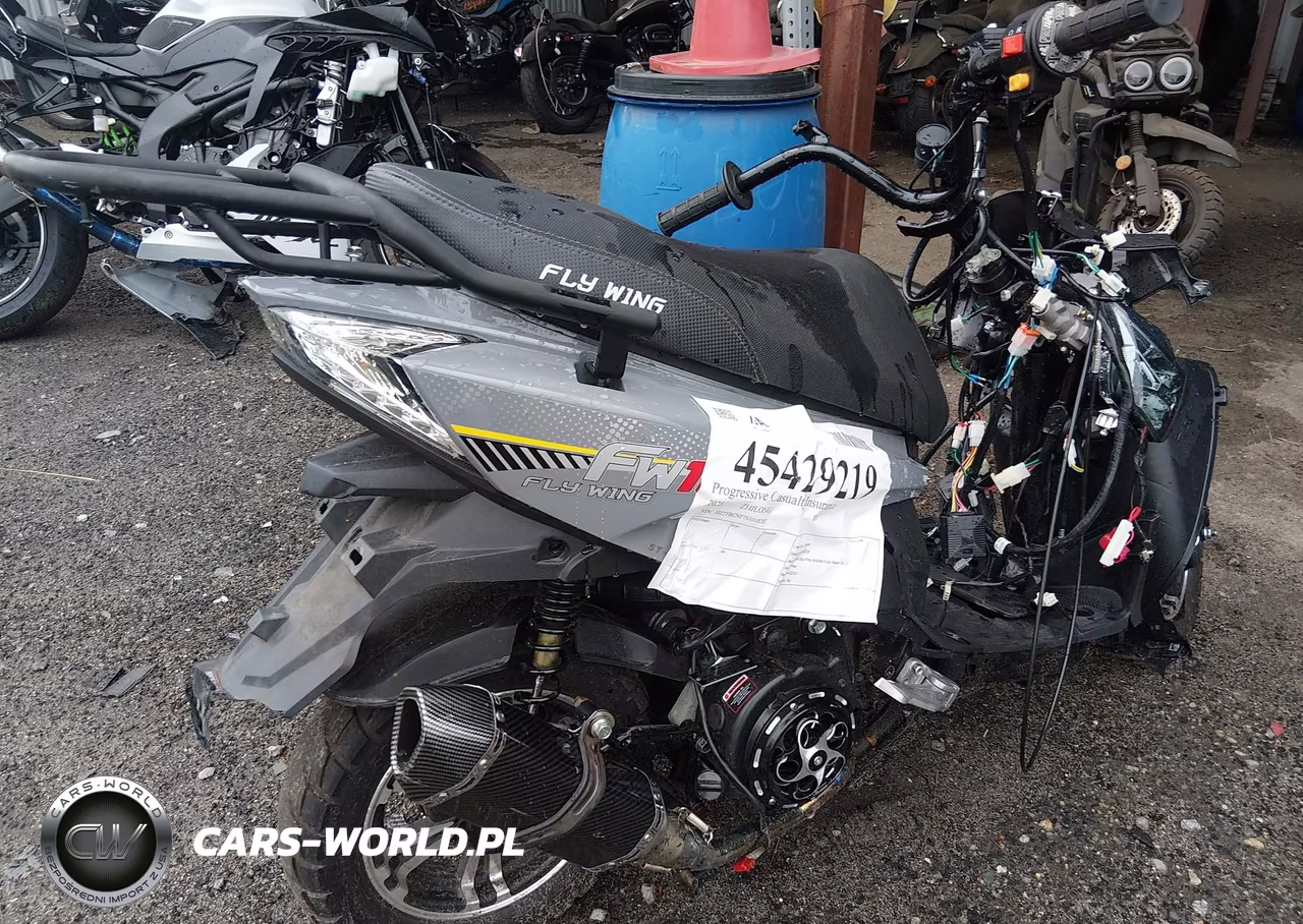 2025 Zhejiang Scooter VIN:HZ2TBCNF7S1018287 - 4