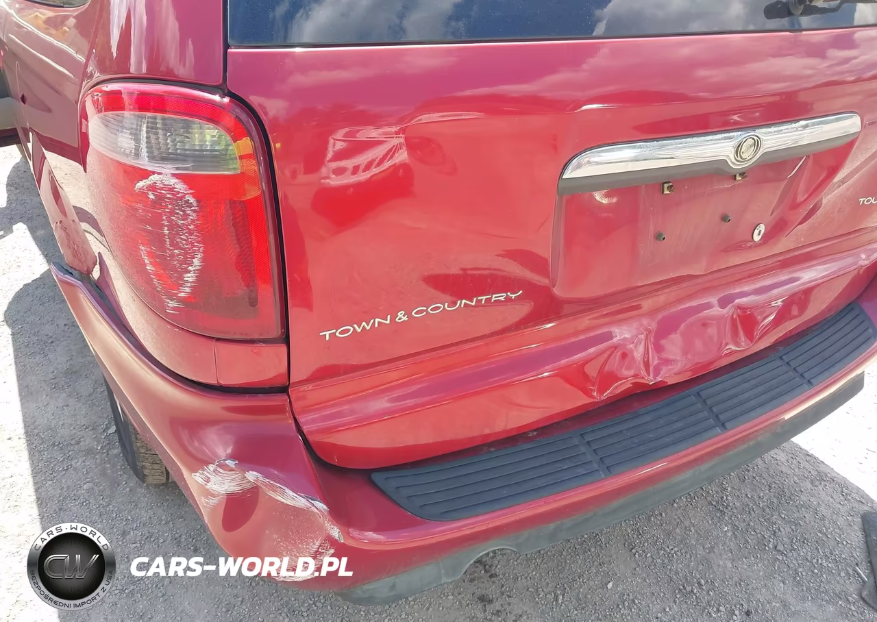 2005 Chrysler Town & Country Touring VIN:2C4GP54L15R211328 - 17