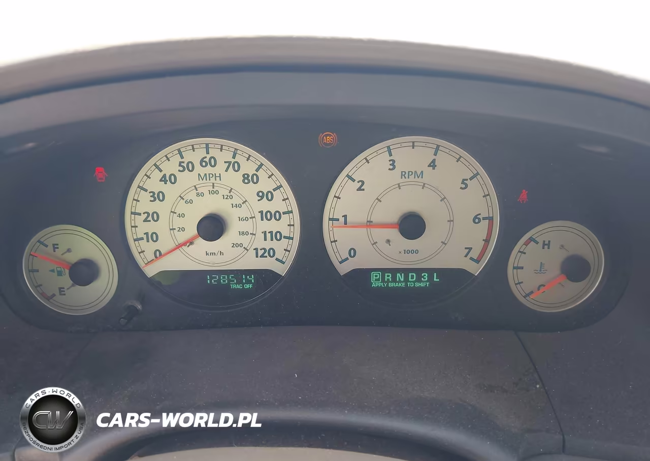 2005 Chrysler Town & Country Touring VIN:2C4GP54L15R211328 - 7