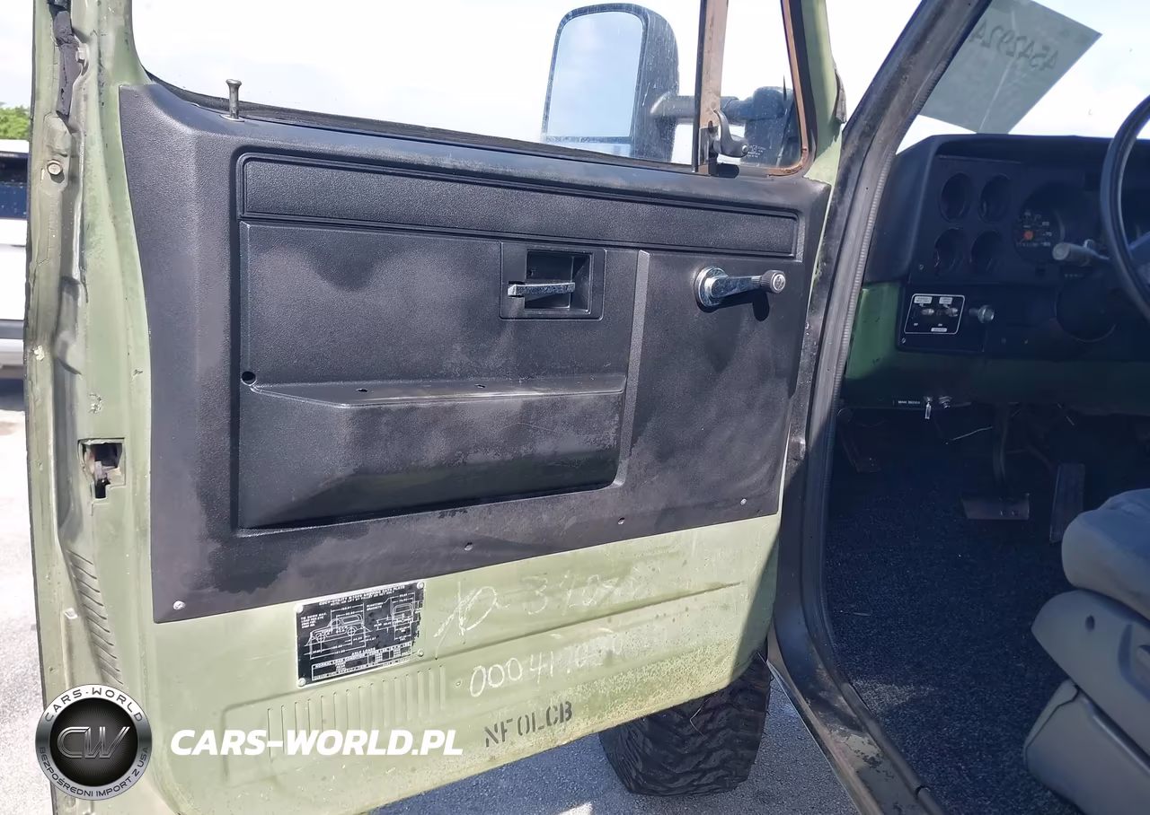 1986 Chevrolet D10 Military Blazer VIN:1G8ED18J9GF192291 - 17