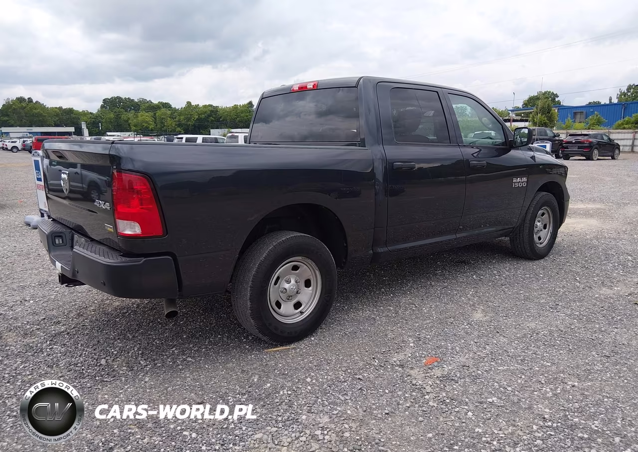 2018 Ram 1500 VIN:1C6RR7KG4JS306681 - 4