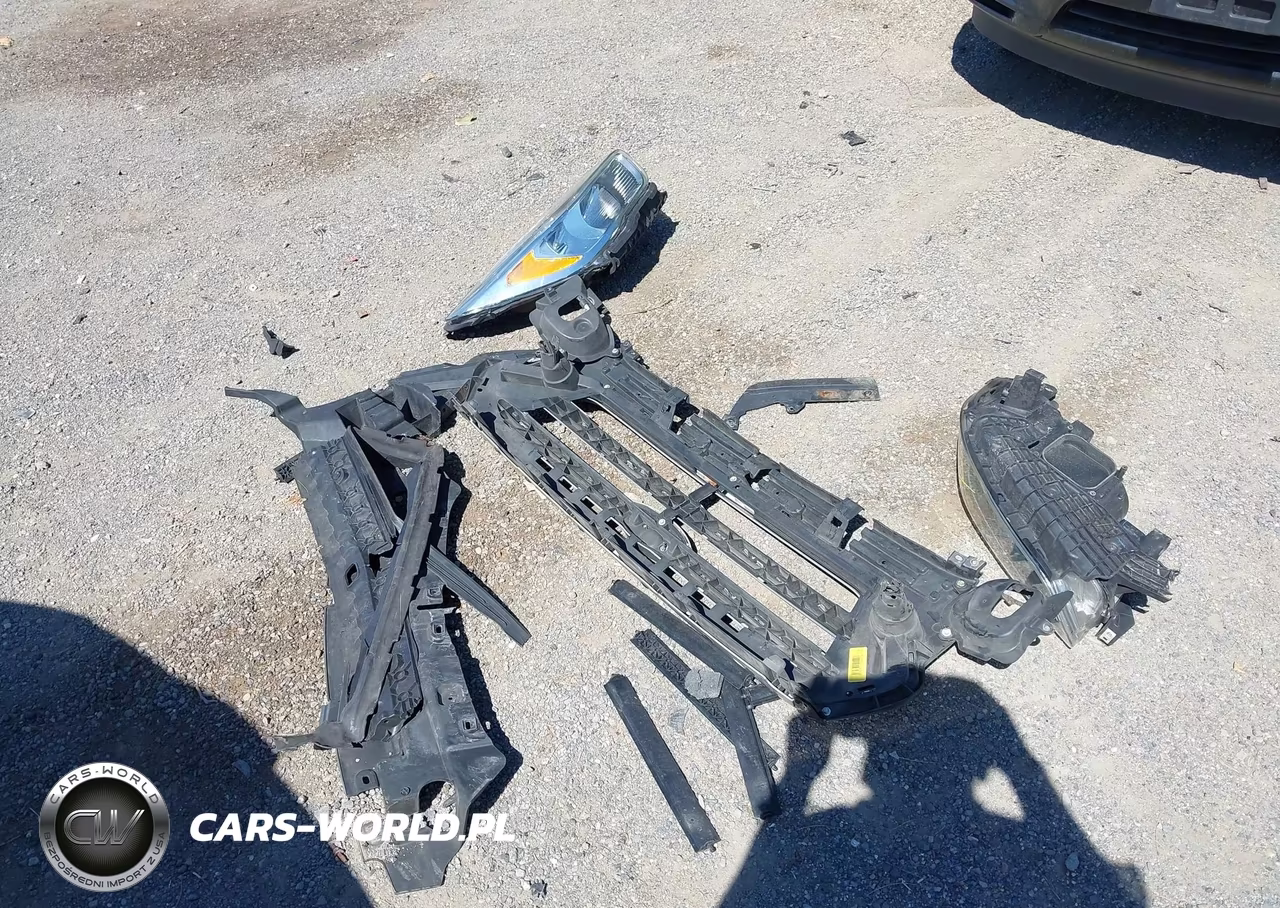 2018 Ford Escape Se VIN:1FMCU9GDXJUB07013 - 12