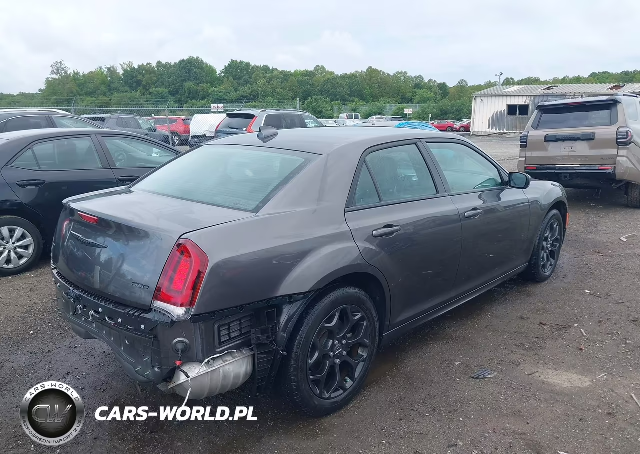 2021 Chrysler 300 Touring L Awd VIN:2C3CCARGXMH657789 - 4
