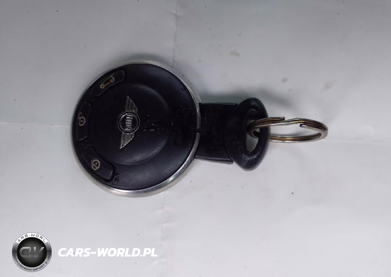 2009 Mini Cooper VIN:WMWMF33559TW73979 - 11