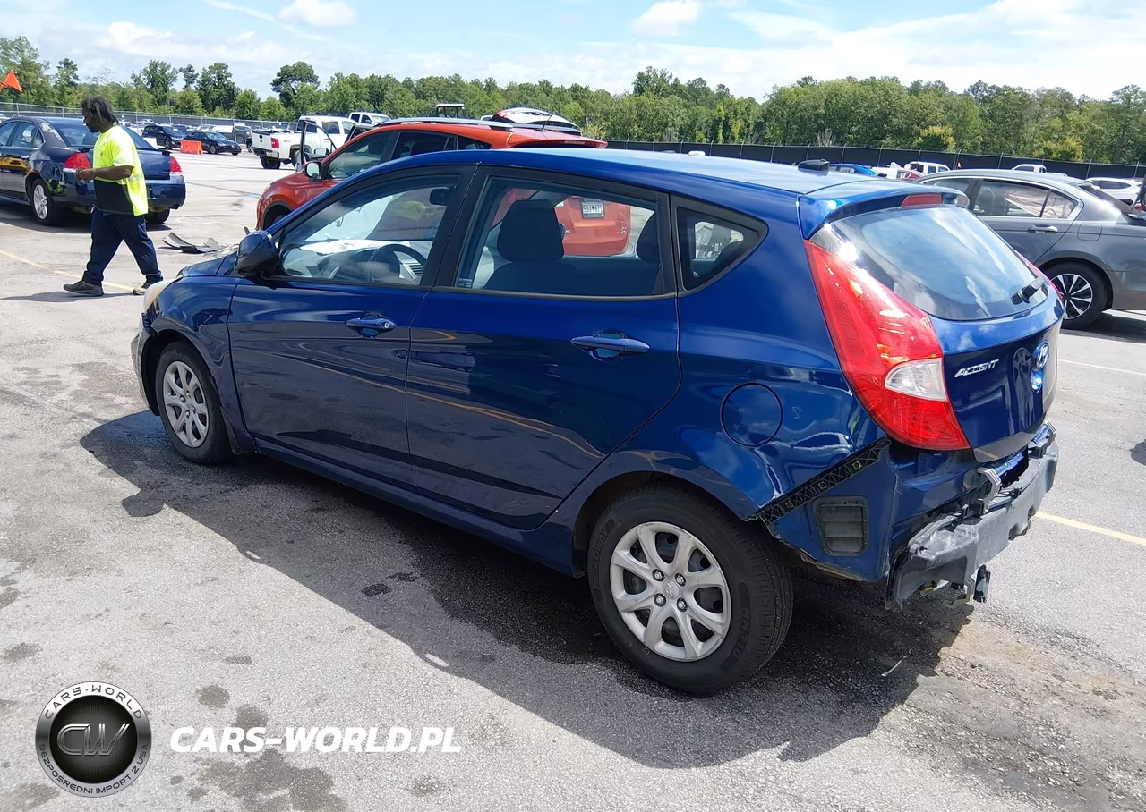 2015 Hyundai Accent Gs VIN:KMHCT5AE9FU222691 - 3