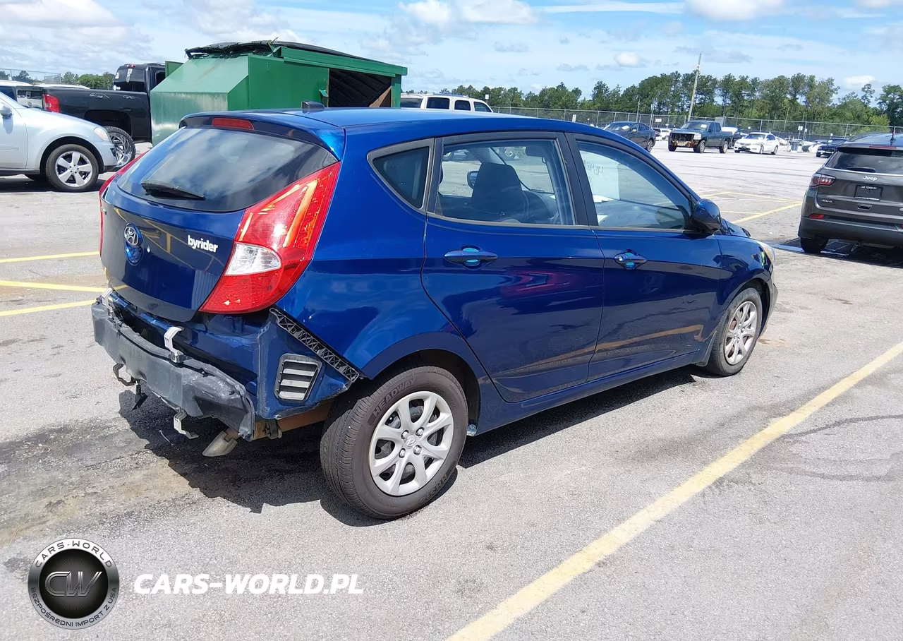 2015 Hyundai Accent Gs VIN:KMHCT5AE9FU222691 - 4