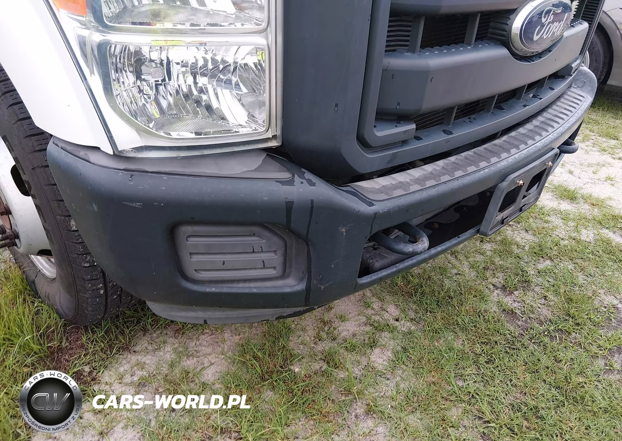 2015 Ford F-350 Chassis VIN:1FDRF3G67FED30792 - 16