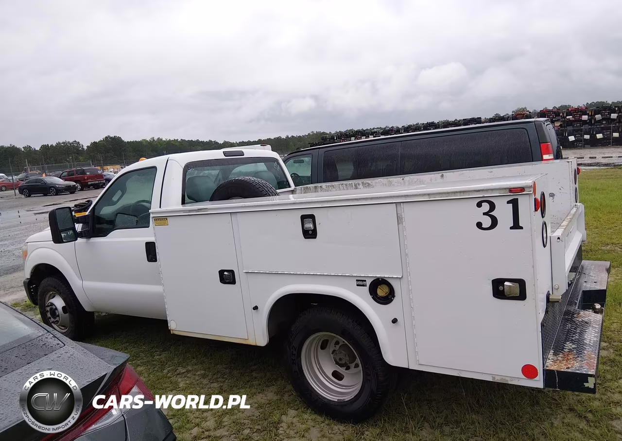 2015 Ford F-350 Chassis VIN:1FDRF3G67FED30792 - 19