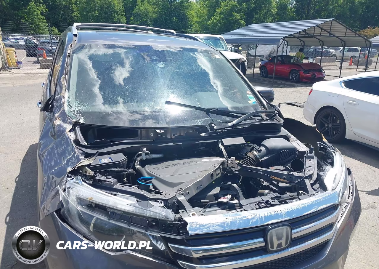 2017 Honda Pilot Touring VIN:5FNYF6H93HB043316 - 6
