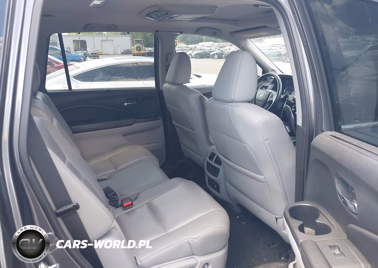 2017 Honda Pilot Touring VIN:5FNYF6H93HB043316 - 8