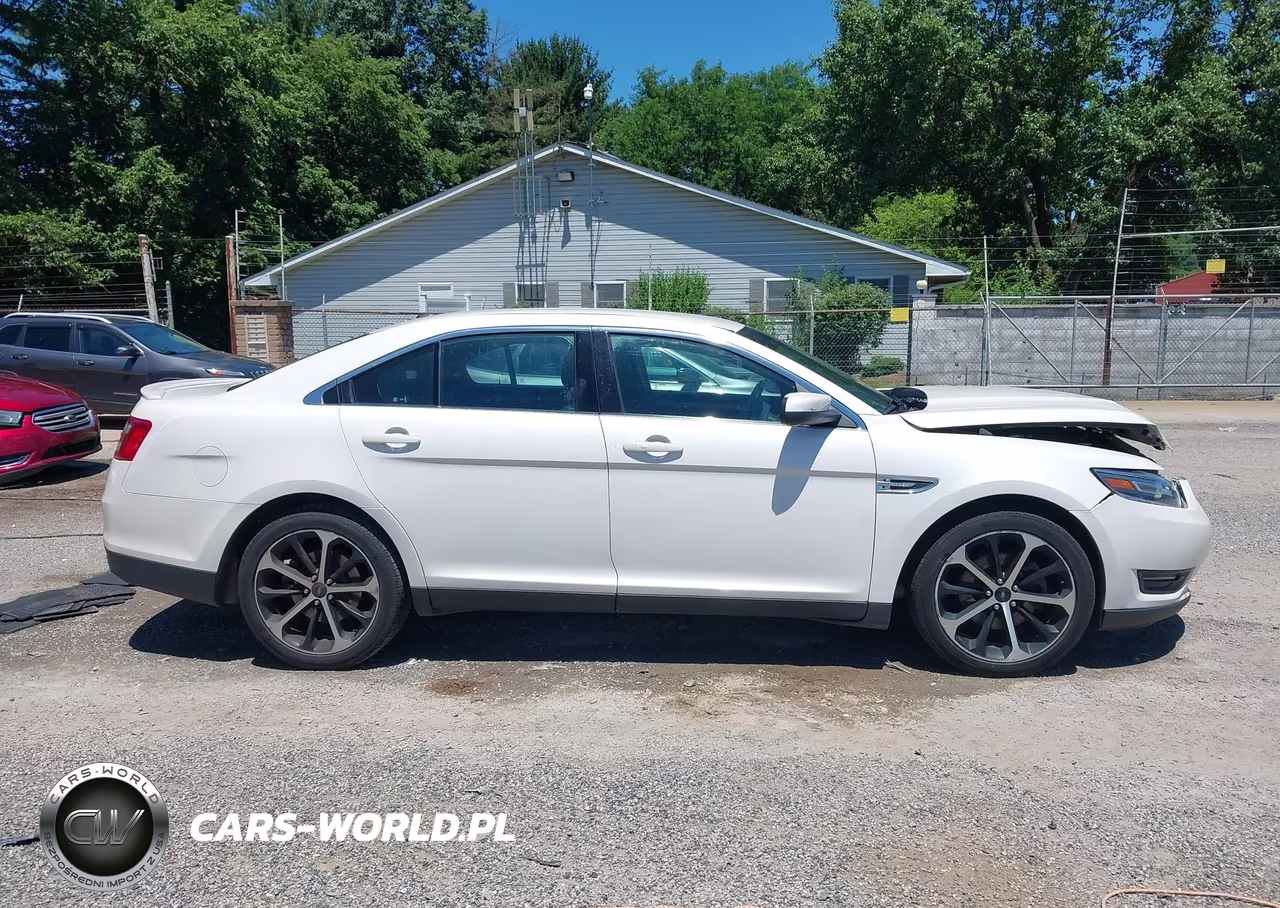 2016 Ford Taurus Sel VIN:1FAHP2H88GG152975 - 13