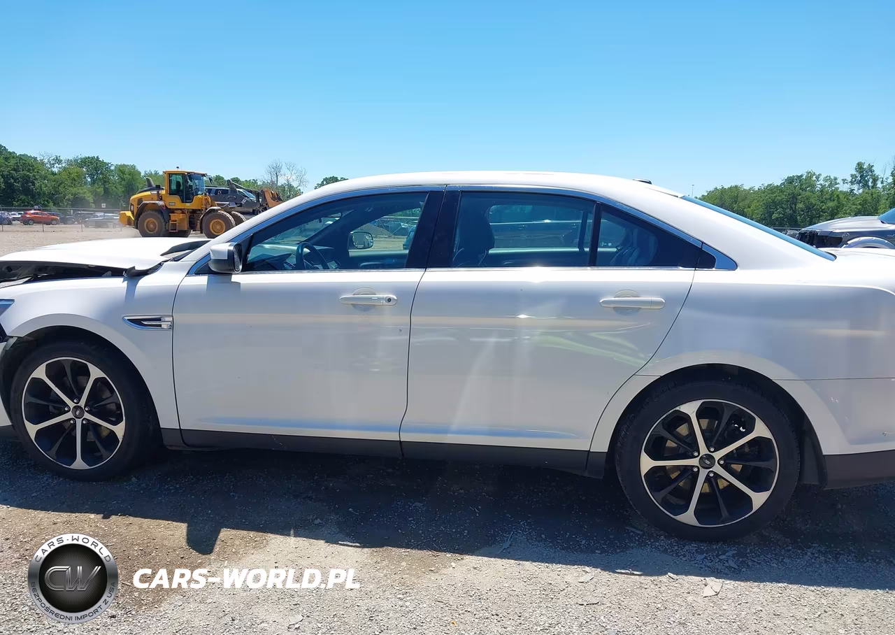 2016 Ford Taurus Sel VIN:1FAHP2H88GG152975 - 14