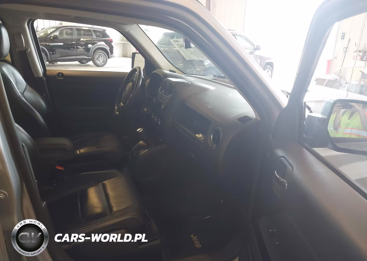 2016 Jeep Patriot High Altitude Edition VIN:1C4NJPFA2GD583721 - 5