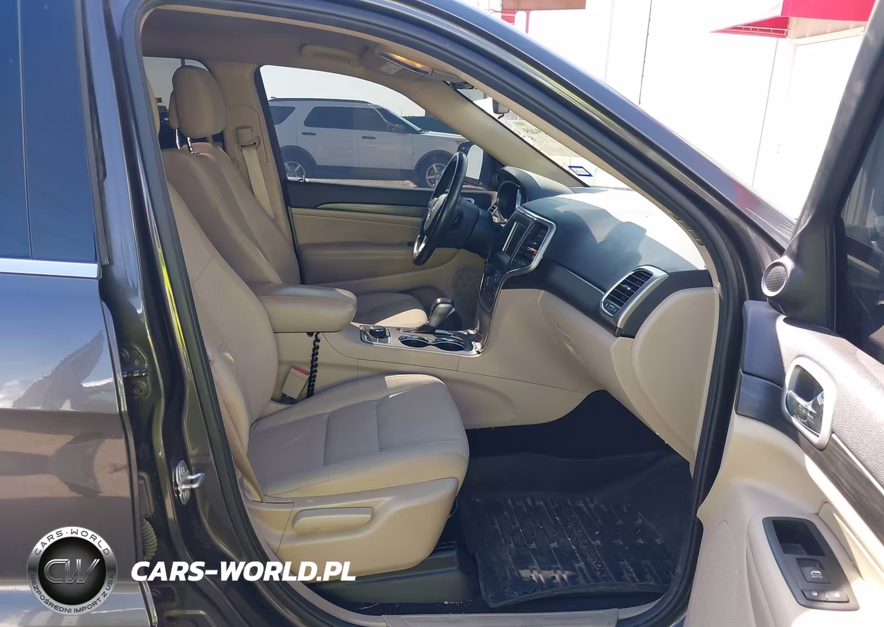 2019 Jeep Grand Cherokee Laredo E 4X4 VIN:1C4RJFAG1KC772298 - 5