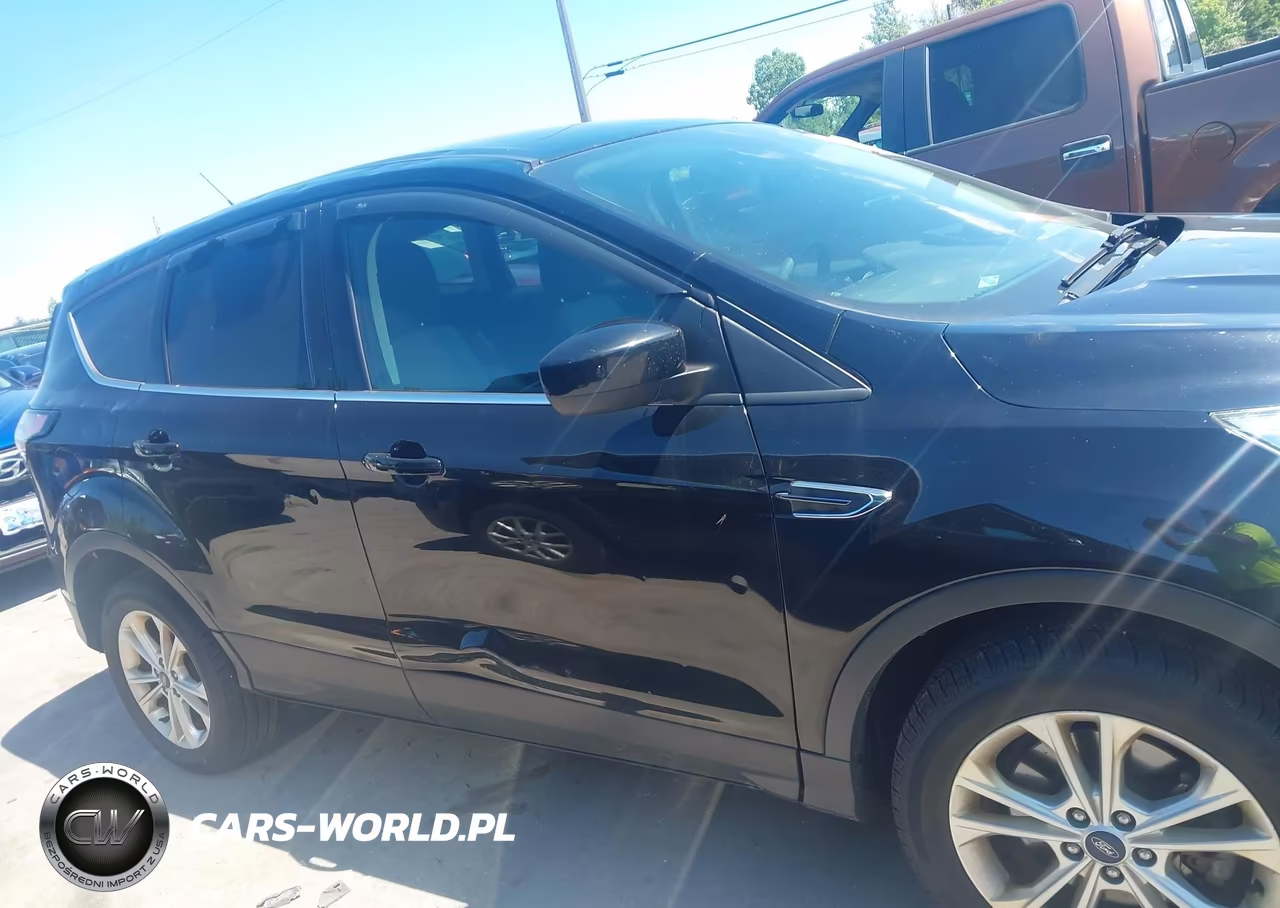 2017 Ford Escape Se VIN:1FMCU9GD2HUD74057 - 13