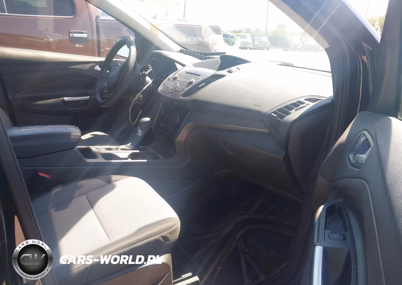 2017 Ford Escape Se VIN:1FMCU9GD2HUD74057 - 5