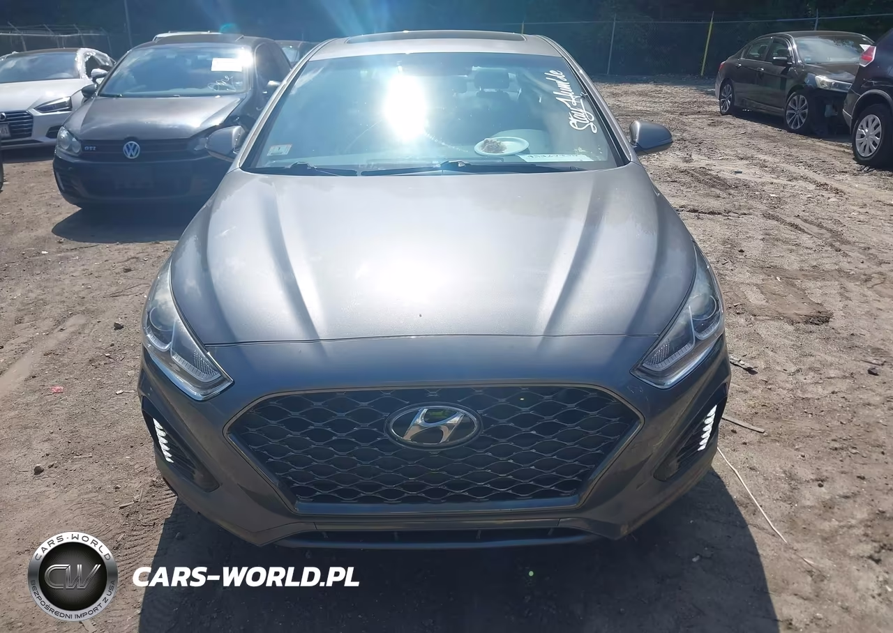 2018 Hyundai Sonata Sport VIN:5NPE34AF2JH698588 - 12