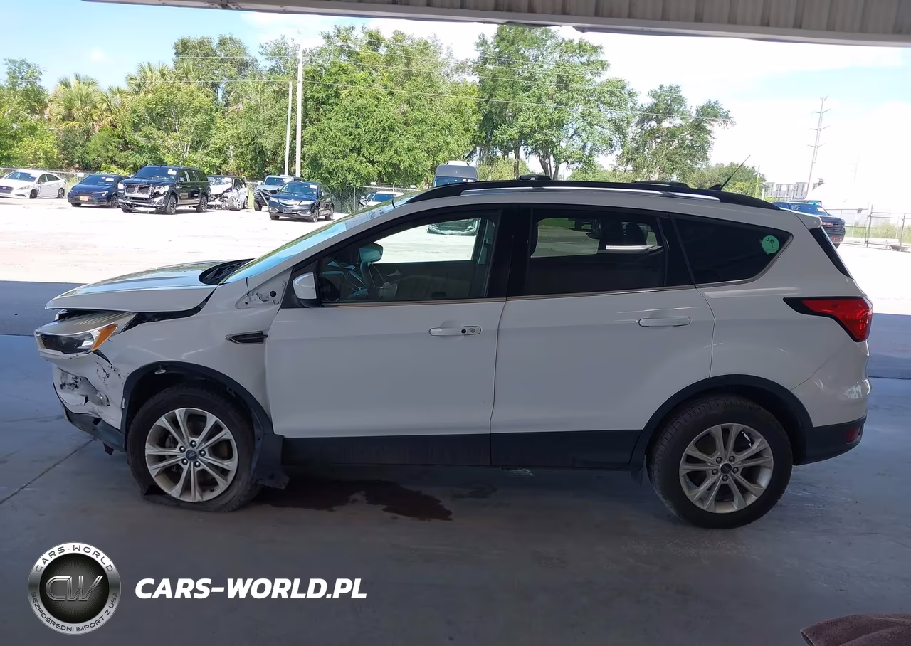 2019 Ford Escape Se VIN:1FMCU0GD4KUA55763 - 14