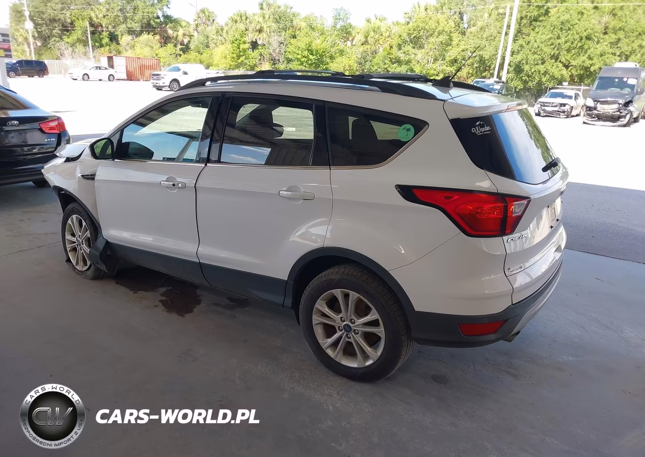 2019 Ford Escape Se VIN:1FMCU0GD4KUA55763 - 3