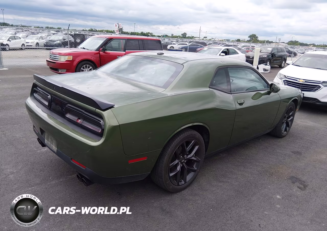 2021 Dodge Challenger Sxt VIN:2C3CDZAG8MH604967 - 4