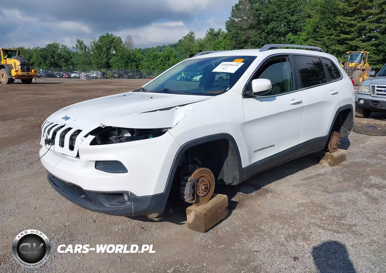 2015 Jeep Cherokee Latitude VIN:1C4PJMCS1FW702947 - 2