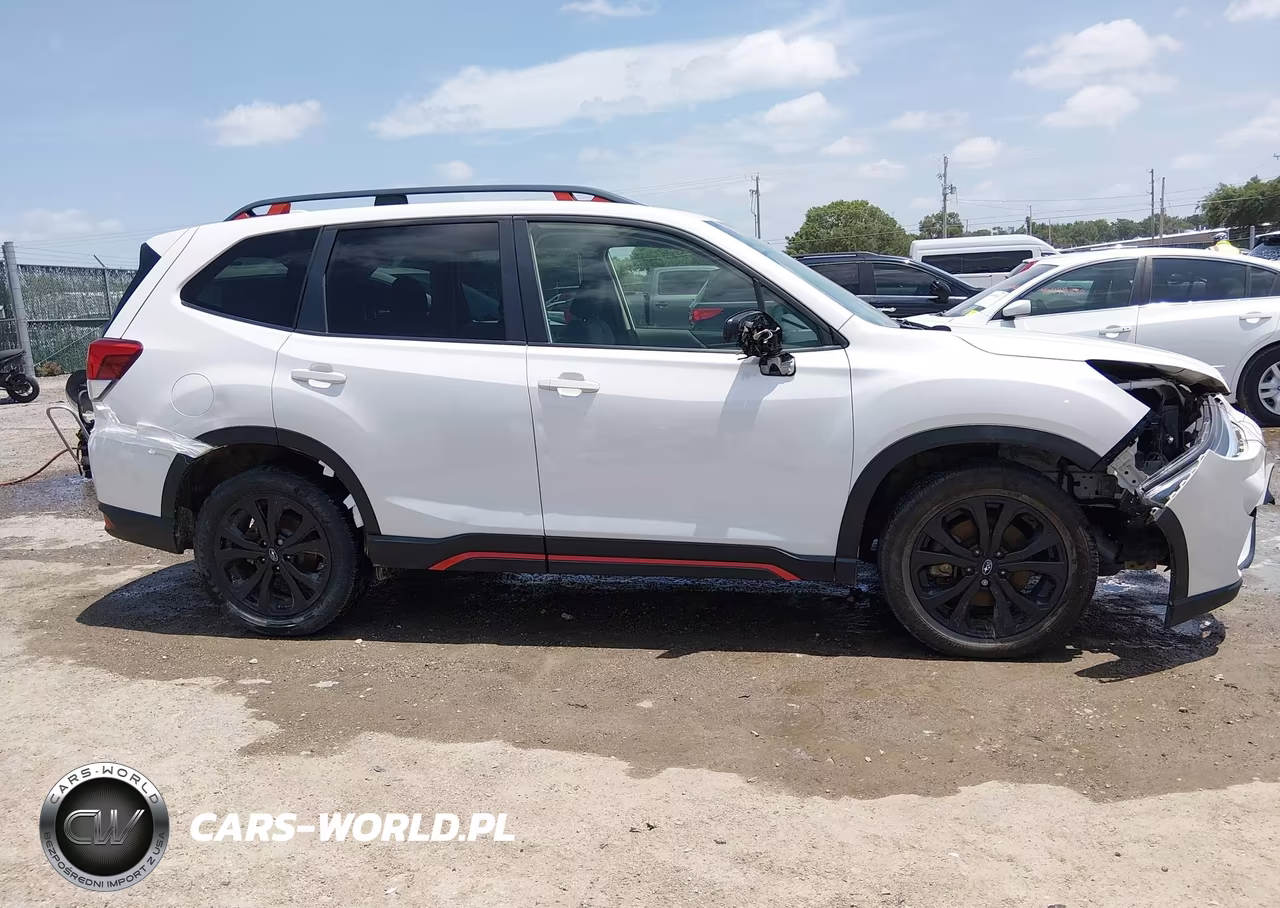 2020 Subaru Forester Sport VIN:JF2SKARC7LH474315 - 13