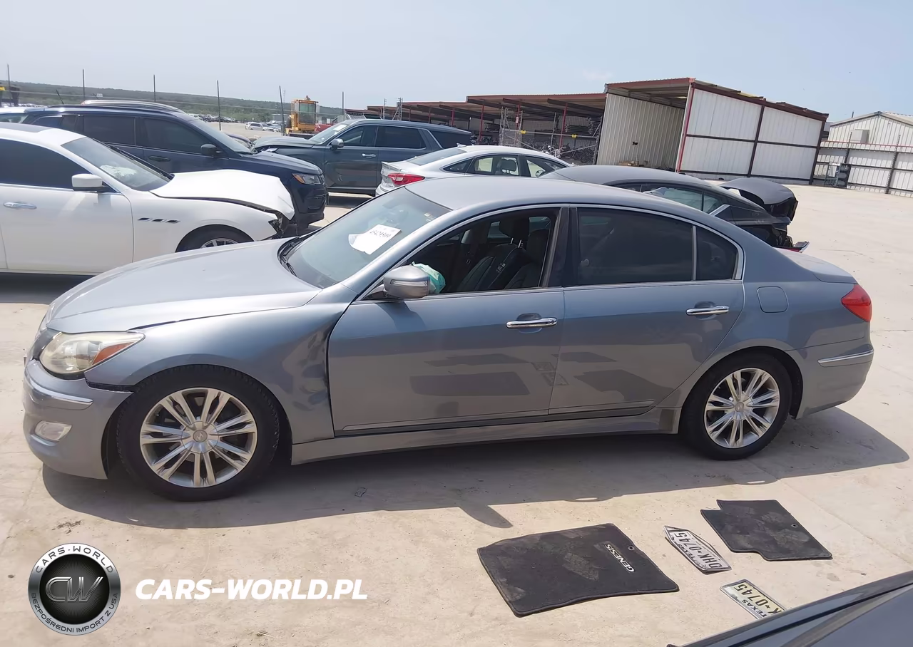 2014 Hyundai Genesis 3.8 VIN:KMHGC4DD9EU260306 - 14