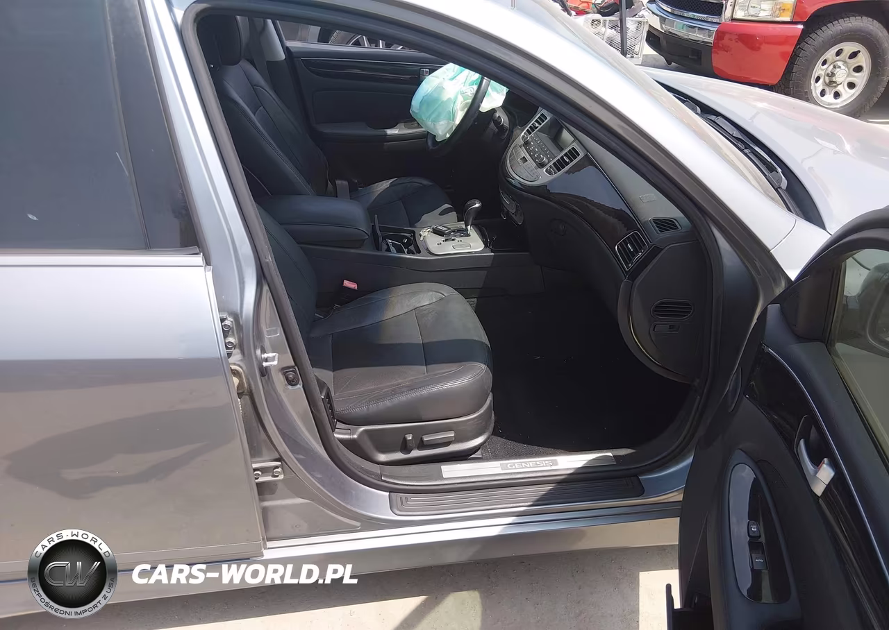 2014 Hyundai Genesis 3.8 VIN:KMHGC4DD9EU260306 - 5
